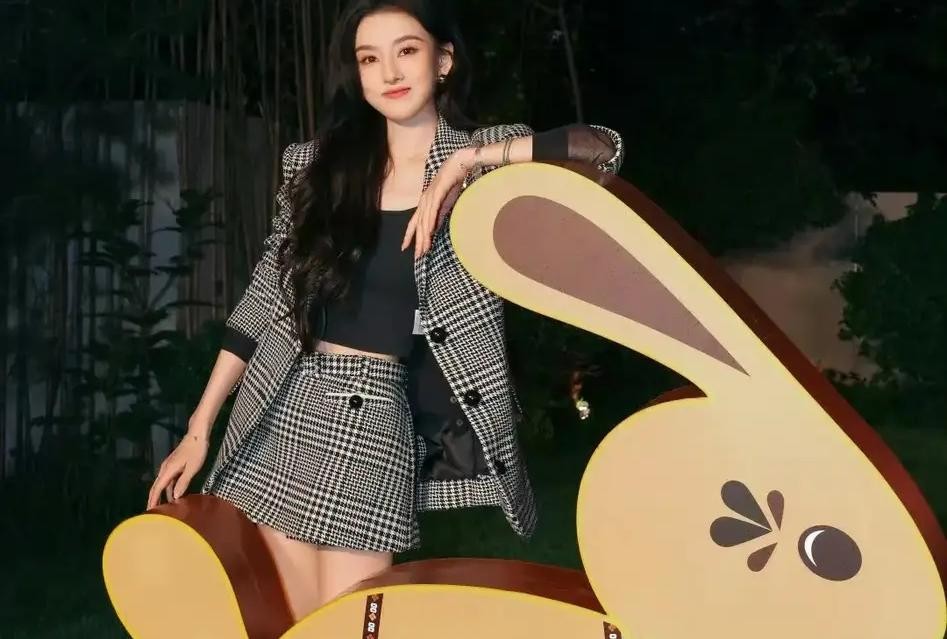 黄晓明再拍谍战剧,《潜渊》毒打观众智商,失忆特工三天灭日军