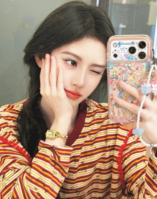 41岁钟嘉欣传婚变后大晒近照！老公实力出镜，力证夫妻恩爱！